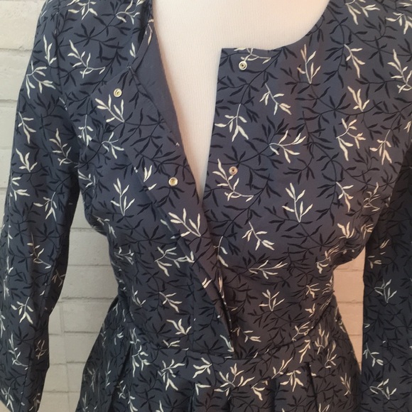 Gap - Picture 3 of 7